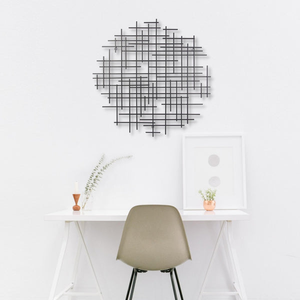 HomeRoots 30" Black Metal Abstract Lines Round Sculpture - Handmade Geometric Wall Art for Modern Spaces 483370