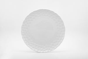 Homeroots White Six Piece Round Pebbled Porcelain Service For Six Dinner Plate Set   483507