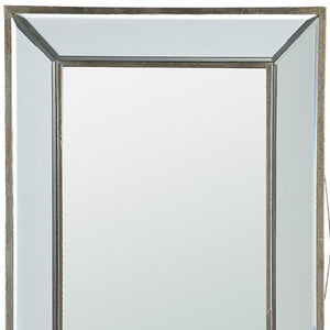 Homeroots 16" Silver Glass Framed Accent Mirror  Glass 484998