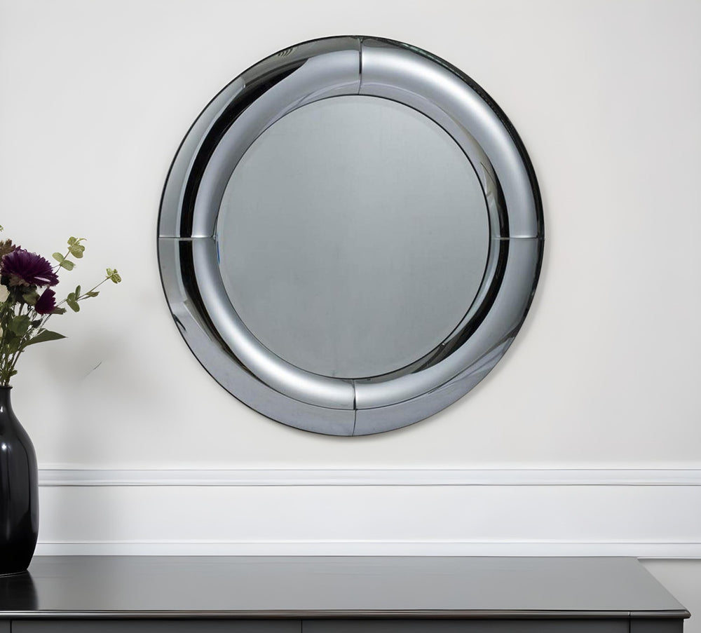 Homeroots 32" Silver Round Curved Frame Accent Mirror  50% Silver Mirror,50% Mdf 485011