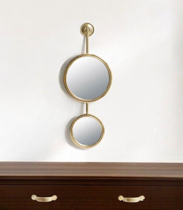 Homeroots 29" Gold Round Iron Framed Accent Mirror  60% Iron,30% Mirror,10% Mdf 485012