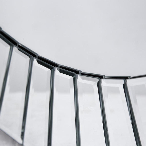 Homeroots 24" Clear Round Beveled Glass Framed Accent Mirror  70% Mirror,30% Mdf 485074