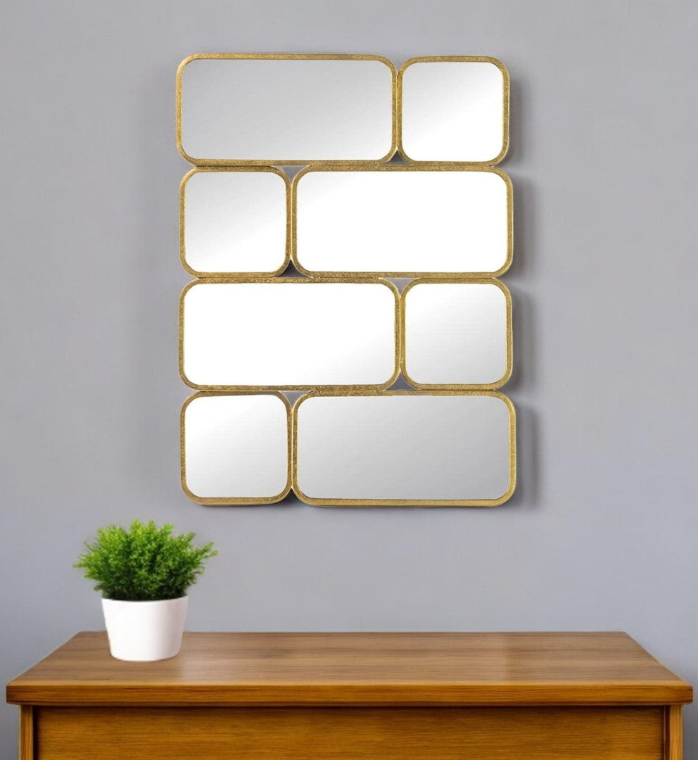 Homeroots 32" Gold Iron Framed Accent Mirror  60% Iron,20% Mirror,20% Mdf 485090