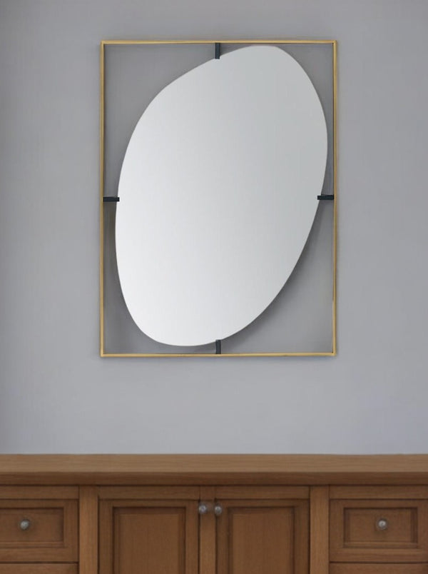 Homeroots 40" Gold Iron Framed Accent Mirror  50% Iron,25% Mirror,25% Mdf 485093