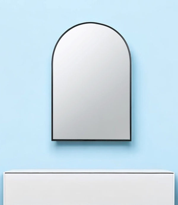 Homeroots 36" Black Metal Arch Accent Mirror  Iron 485100