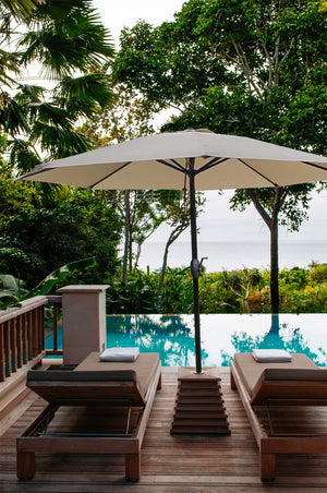 Homeroots 9' Beige Polyester Hexagonal Market Patio Umbrella  Steel,Polyester 485169