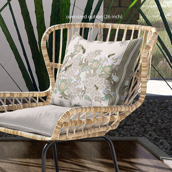 Homeroots 28x28 Beigeyellow Green Brown Bee Blown Seam Broadcloth Animal Print Throw Pillow   485242