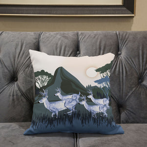 Homeroots 28x28 Blue Deer Blown Seam Broadcloth Animal Print Throw Pillow   485307