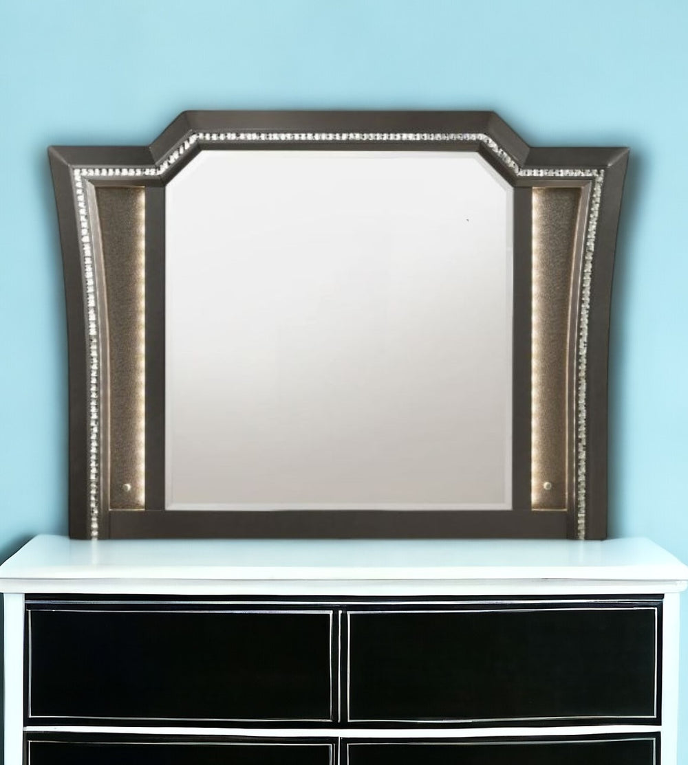 Homeroots 38" Metallic Gray Lighted Dresser Mirror  Wood,Mirror,Led,Composite Wood 485901