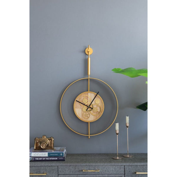 Homeroots 20" Novelty Gold Metal And Glass Analog Exposed Gear Wall Clock  Iron 485995