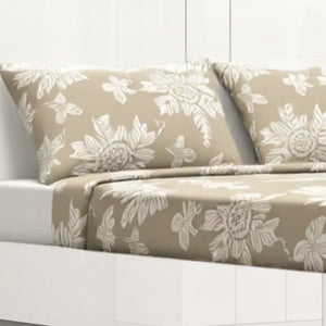 HomeRoots King High Gloss Bed Frame with LED Headboard - Modern White Design for Stylish and Durable Comfort 486085