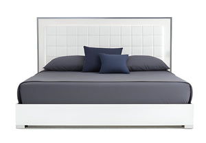 HomeRoots White California King Bed Frame with Tufted Faux Leather and Ambient Lighting for Modern Elegance 486191