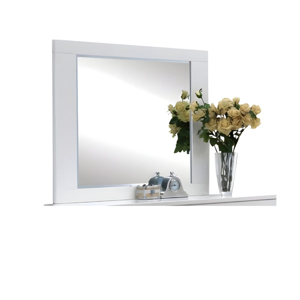Homeroots 37" White & Chrome Leg Dresser Mirror  Wood,Mirror,Composite Wood 486436
