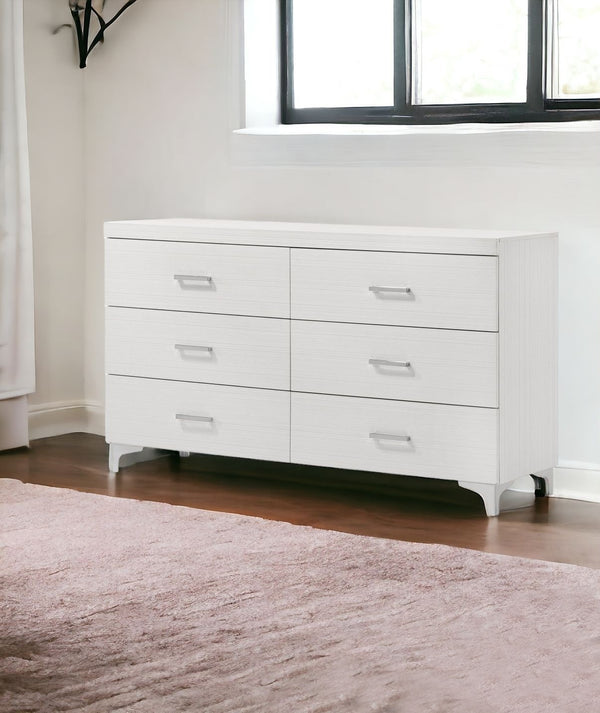 Homeroots 58" White Solid And Manufactured Wood Six Drawer Double Dresser  Solid And Manufactured Wood 486523