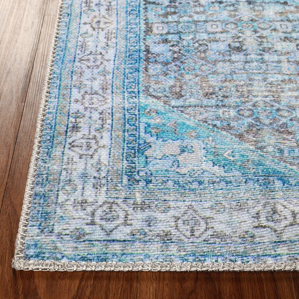 Homeroots 5' X 7' Shades Of Azure Oriental Medallion Stain Resistant Area Rug  Polyester 486613