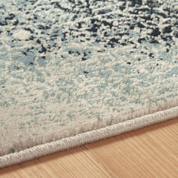 Homeroots 5' X 8' Navy Blue Medallion Stain Resistant Area Rug  Polypropylene 486645