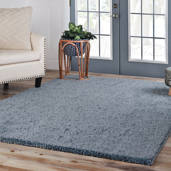 Homeroots 5' X 8' Blue Shag Stain Resistant Area Rug  Polypropylene 486792