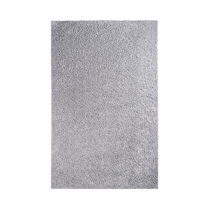 Homeroots 5' X 8' Silver Shag Stain Resistant Area Rug  Polypropylene 486795