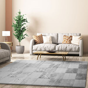 Homeroots 5' X 8' Grey Geometric Hand Woven Stain Resistant Area Rug  Viscose 486807