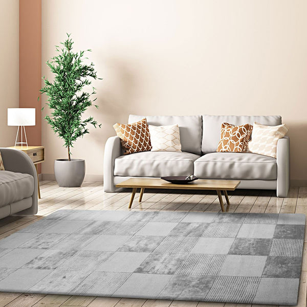 Homeroots 5' X 8' Grey Geometric Hand Woven Stain Resistant Area Rug  Viscose 486807