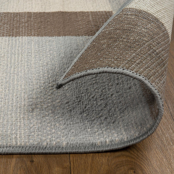 Homeroots 5' Square Grey Square Patchwork Power Loom Stain Resistant Area Rug  Polypropylene 486848