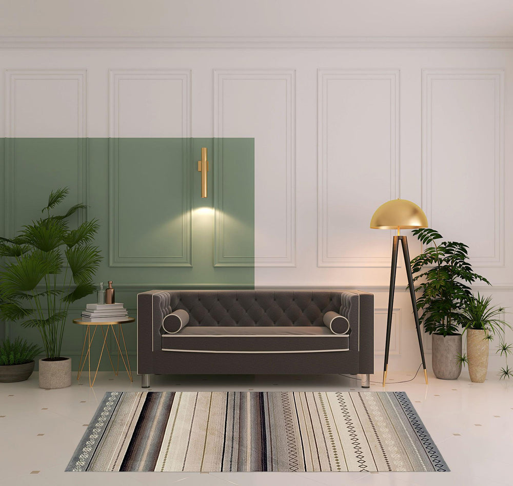 Homeroots 5' X 8' Gray Southwest Geometric Stain Resistant Area Rug  Polypropylene 486893