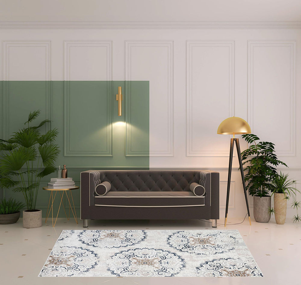 Homeroots 5' X 8' Ivory Geometric Medallion  Stain Resistant Area Rug  Microfiber 486897