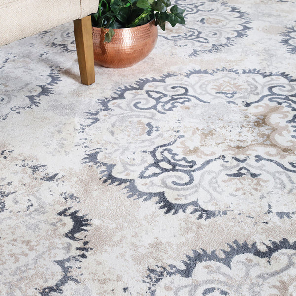 Homeroots 8' X 10' Ivory Geometric Medallion Stain Resistant Area Rug  Microfiber 486899