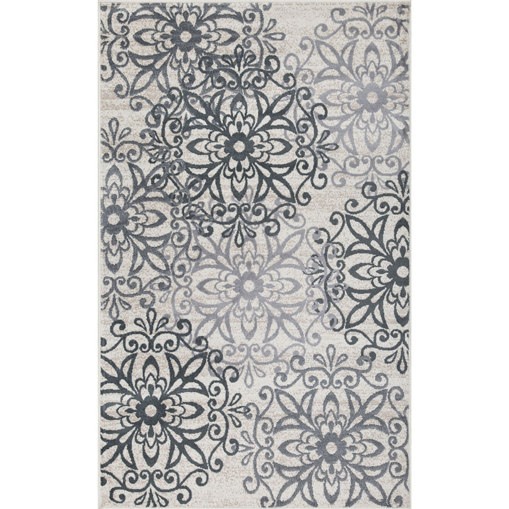 Homeroots 5' X 8' Oatmeal And Gray Medallion Power Loom Stain Resistant Area Rug  Polypropylene 486937