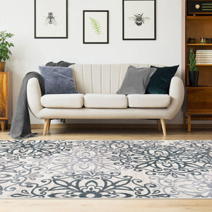 Homeroots 5' X 8' Oatmeal And Gray Medallion Power Loom Stain Resistant Area Rug  Polypropylene 486937