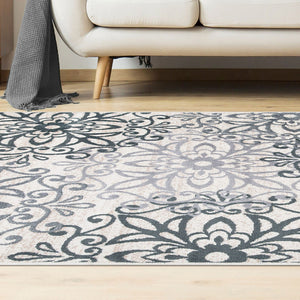 Homeroots 5' X 8' Oatmeal And Gray Medallion Power Loom Stain Resistant Area Rug  Polypropylene 486937