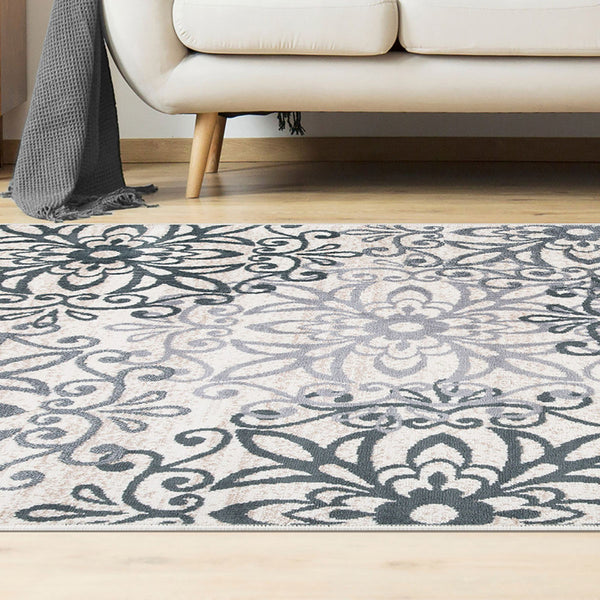 Homeroots 5' X 8' Oatmeal And Gray Medallion Power Loom Stain Resistant Area Rug  Polypropylene 486937