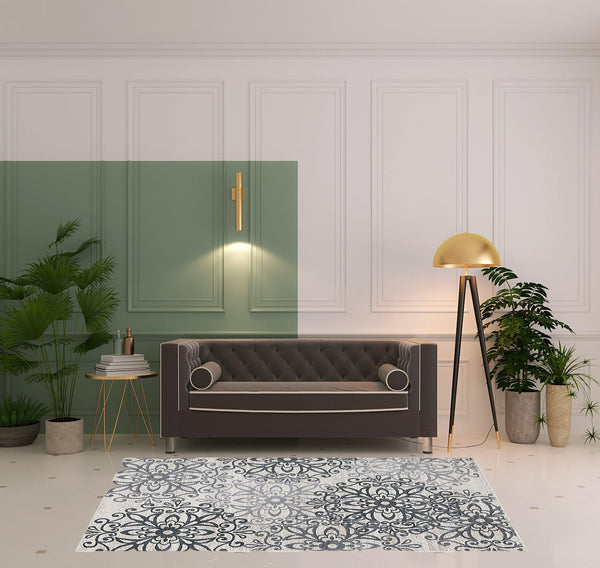 Homeroots 5' X 8' Oatmeal And Gray Medallion Power Loom Stain Resistant Area Rug  Polypropylene 486937