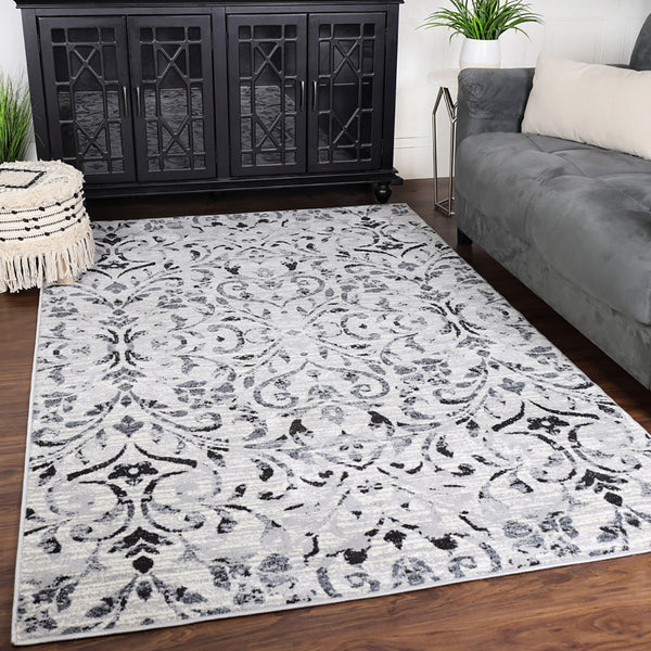 Homeroots 5' X 8' Platinum Floral Vines Power Loom Stain Resistant Area Rug  Microfiber 486954