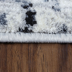 Homeroots 5' X 8' Platinum Floral Vines Power Loom Stain Resistant Area Rug  Microfiber 486954