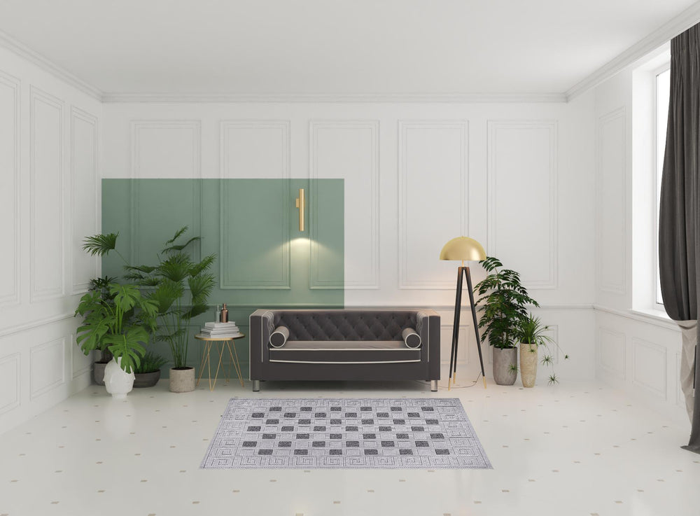 Homeroots 5' X 7' Grey Geometric Stain Resistant Non Skid Indoor Outdoor Area Rug  Polypropylene 486976