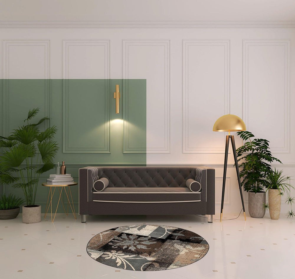 Homeroots 5' Beige And Black Round Floral Power Loom Distressed Area Rug  Polypropylene 486994