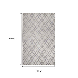 Homeroots 5' X 7' Slate Geometric Stain Resistant Non Skid Indoor Outdoor Area Rug  Polypropylene 487014