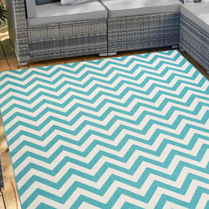 Homeroots 8' X 10' Blue-green/Cream Chevron Stain Resistant Indoor Outdoor Area Rug  Polypropylene 487021