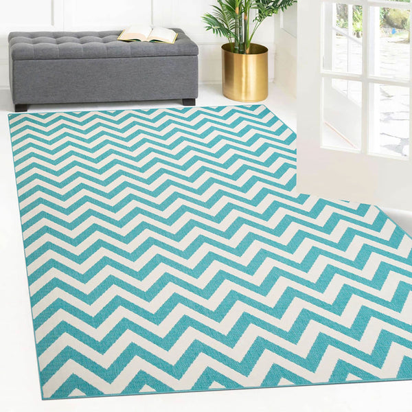 Homeroots 8' X 10' Blue-green/Cream Chevron Stain Resistant Indoor Outdoor Area Rug  Polypropylene 487021