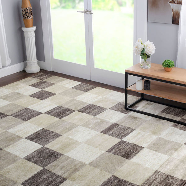 Homeroots 8' X 10' Beige Geometric Power Loom Stain Resistant Area Rug  Polypropylene 487034