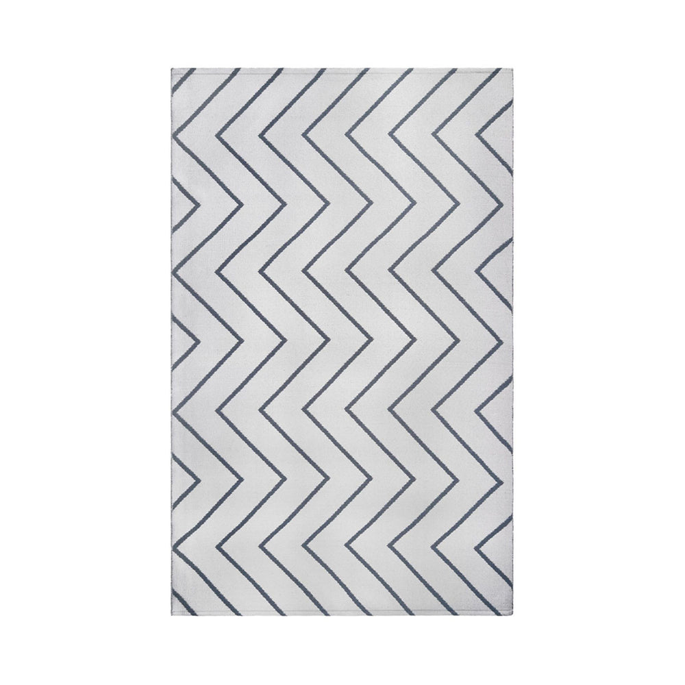Homeroots 3' X 5' Ivory Waves Stain Resistant Indoor Outdoor Area Rug  Polyester 487039