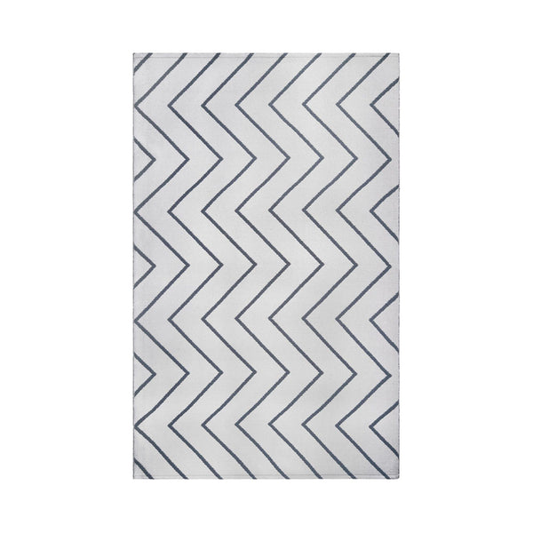 Homeroots 3' X 5' Ivory Waves Stain Resistant Indoor Outdoor Area Rug  Polyester 487039