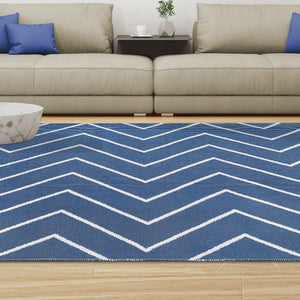Homeroots 3' X 5' Navy Blue Waves Stain Resistant Indoor Outdoor Area Rug  Polyester 487040