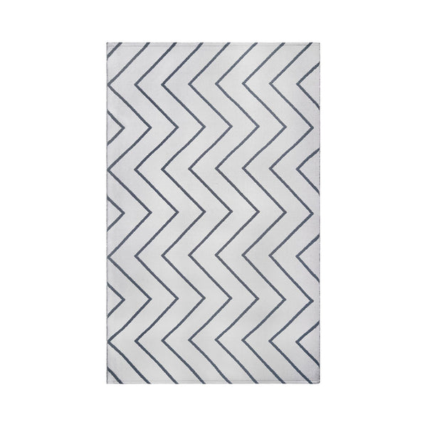 Homeroots 5' X 7' Ivory Waves Stain Resistant Indoor Outdoor Area Rug  Polyester 487043