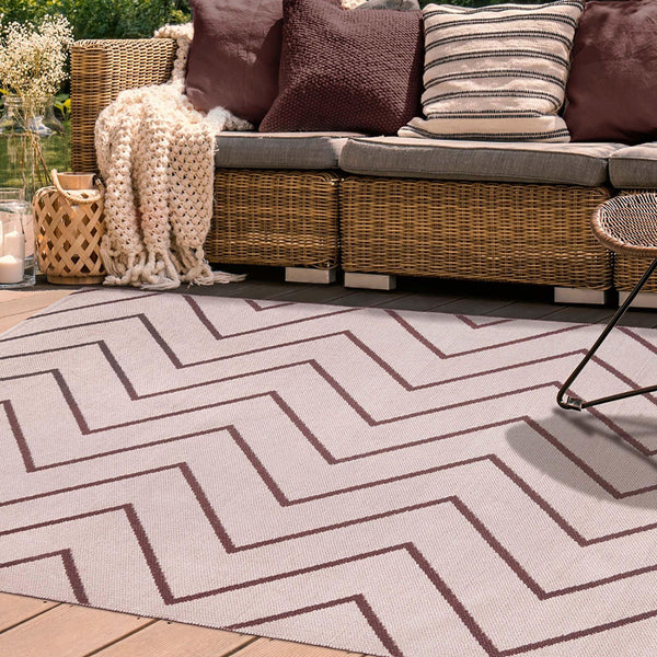Homeroots 6' X 9' Beige Waves Stain Resistant Indoor Outdoor Area Rug  Polyester 487045
