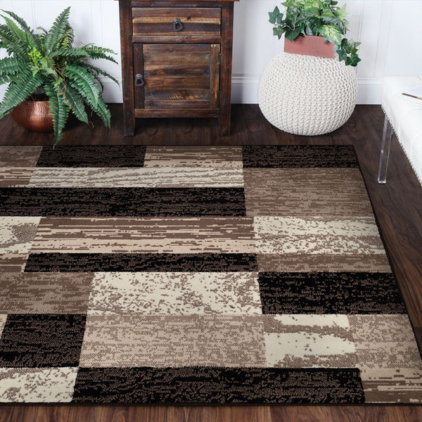 Homeroots 5' Square Chocolate Square Patchwork Power Loom Stain Resistant Area Rug  Polypropylene 487088