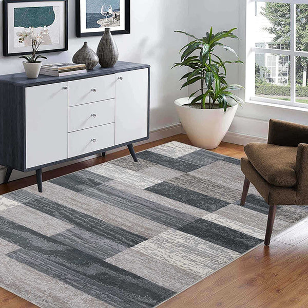 Homeroots 5' X 8' Blue And Taupe Patchwork Power Loom Stain Resistant Area Rug  Polypropylene 487091