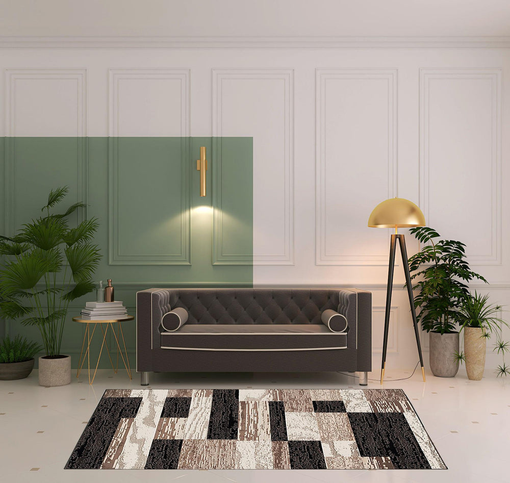 Homeroots 5' X 8' Chocolate Patchwork Power Loom Stain Resistant Area Rug  Polypropylene 487092