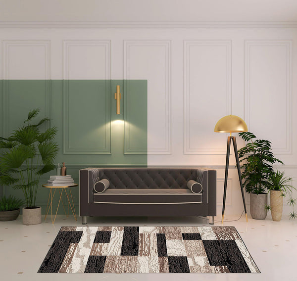 Homeroots 5' X 8' Chocolate Patchwork Power Loom Stain Resistant Area Rug  Polypropylene 487092